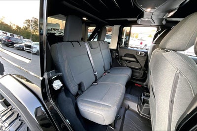 2024 Jeep Wrangler 4-Door Sahara 4x4