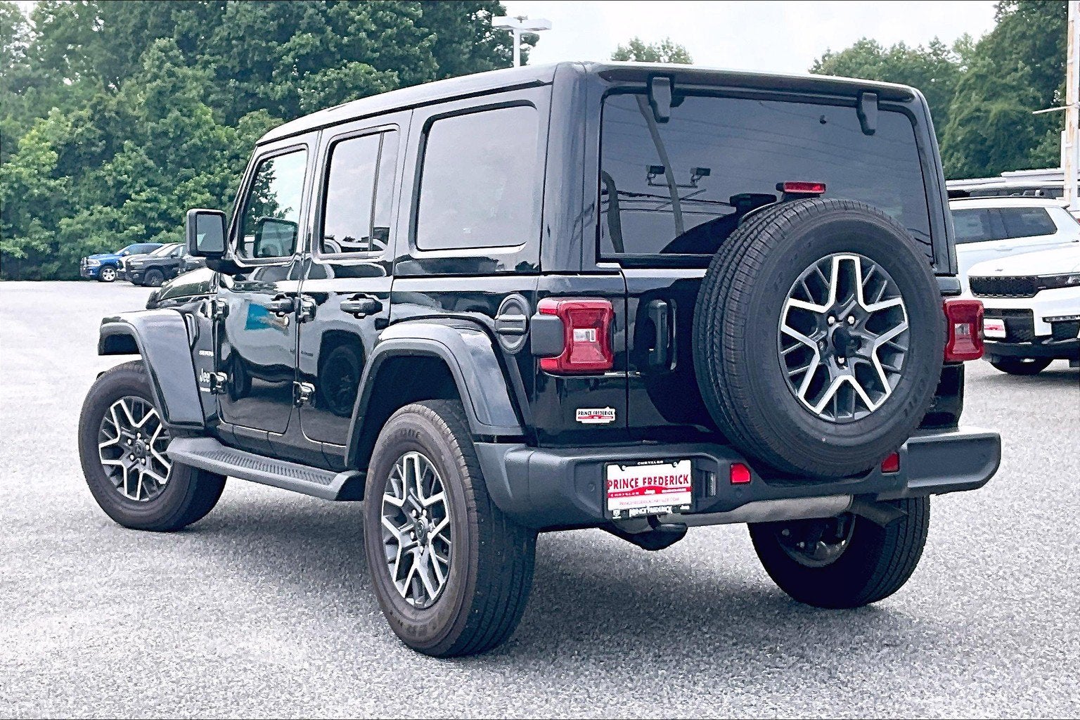2024 Jeep Wrangler 4-Door Sahara 4x4