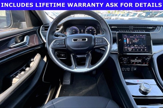2022 Jeep Grand Cherokee L Laredo 4x2