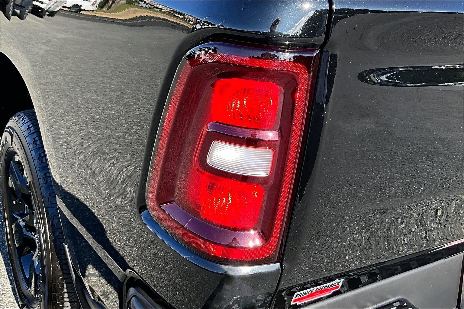 2025 RAM 1500 Tradesman Crew Cab 4x4 5'7' Box