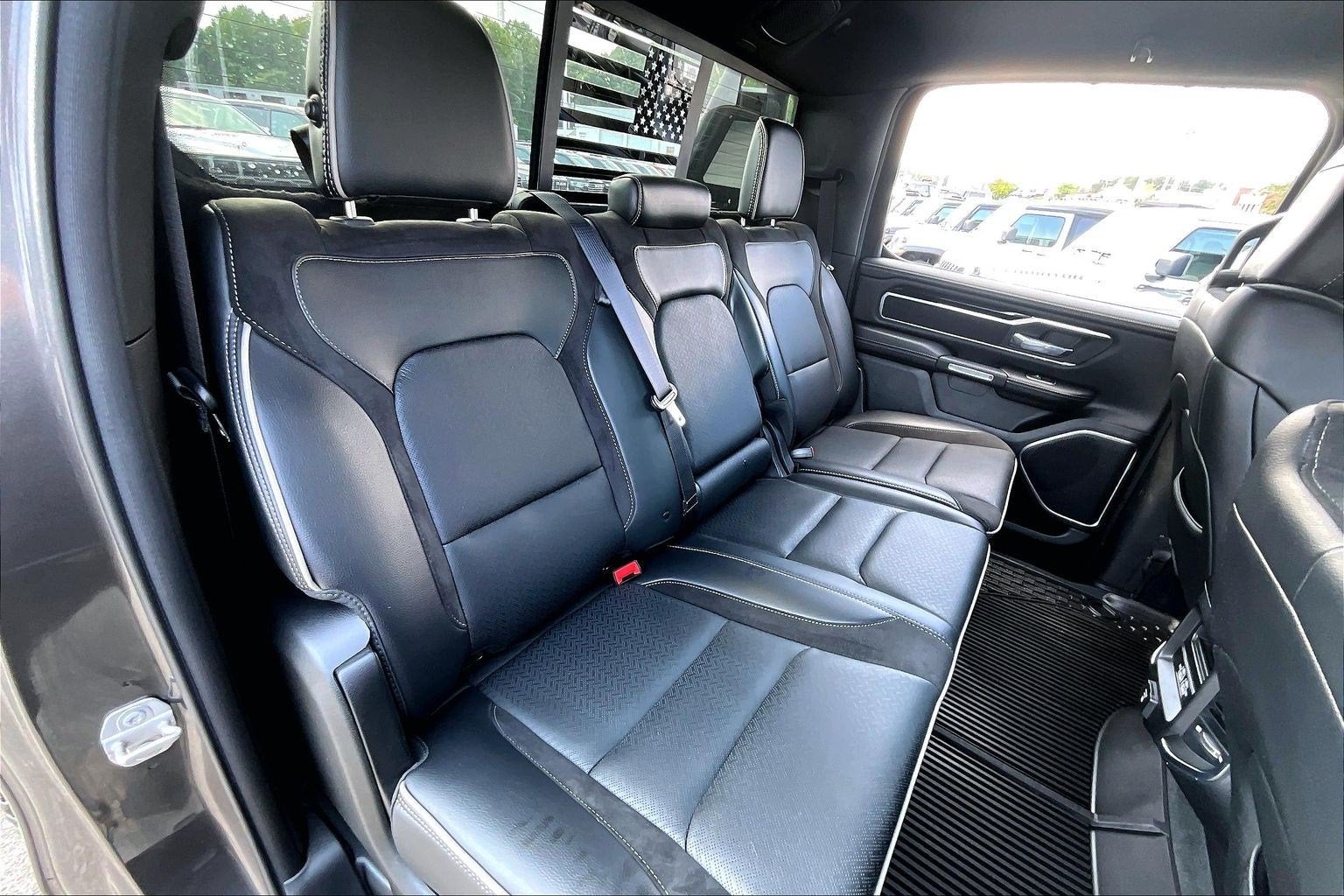 2021 RAM 1500 Laramie Crew Cab 4x4 5'7' Box