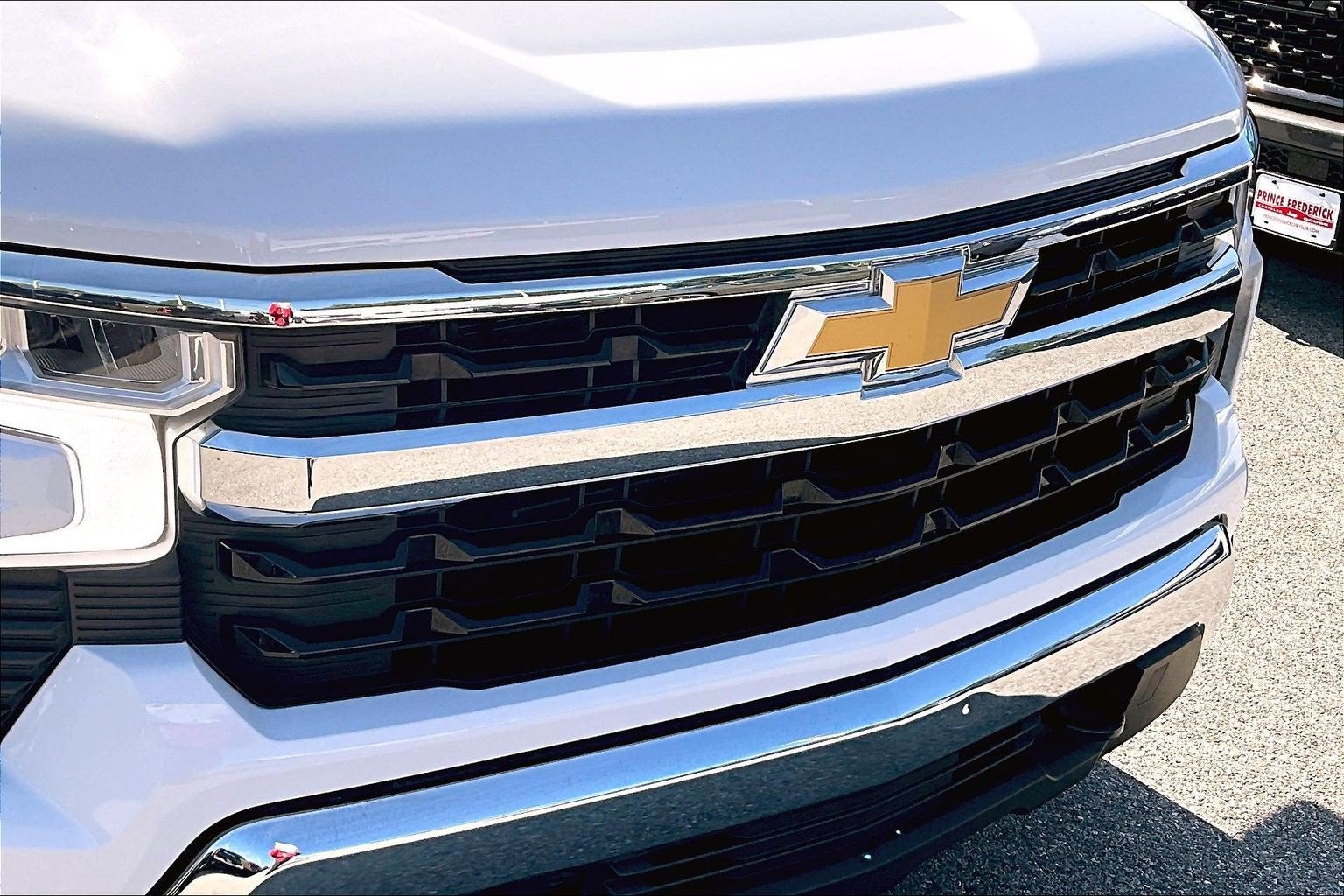2023 Chevrolet Silverado 1500 4WD Crew Cab Short Bed LT with 2FL