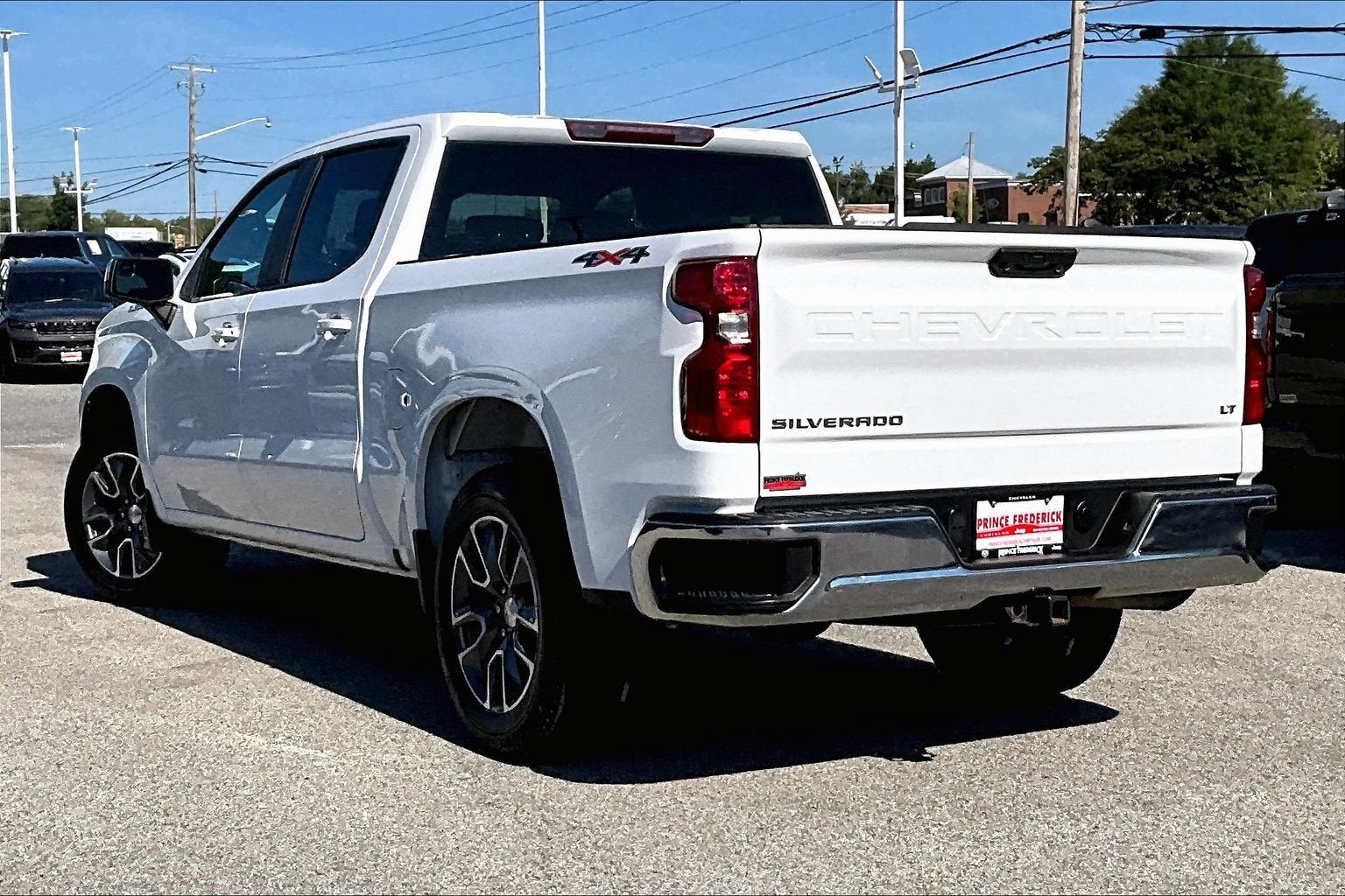 2023 Chevrolet Silverado 1500 4WD Crew Cab Short Bed LT with 2FL