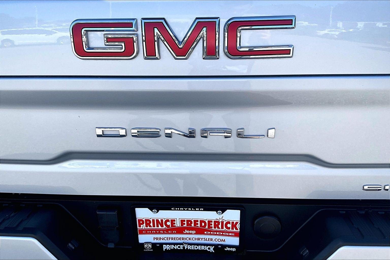 2023 GMC Sierra 2500HD 4WD Crew Cab Standard Bed Denali