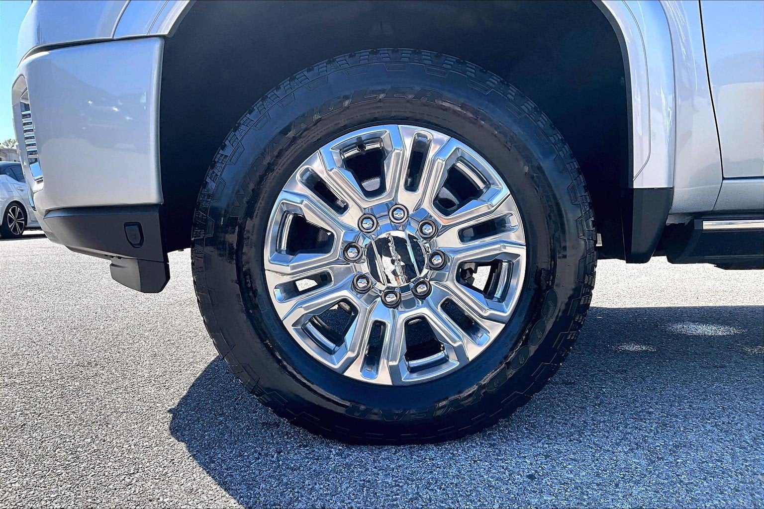 2023 GMC Sierra 2500HD 4WD Crew Cab Standard Bed Denali