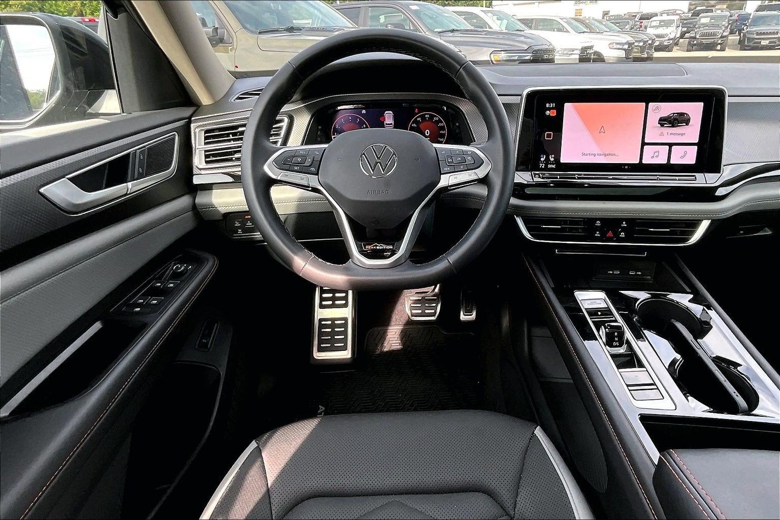 2025 Volkswagen Atlas 2.0T Peak Edition