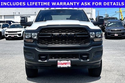 2024 RAM 3500 Tradesman Crew Cab 4x4 6'4' Box