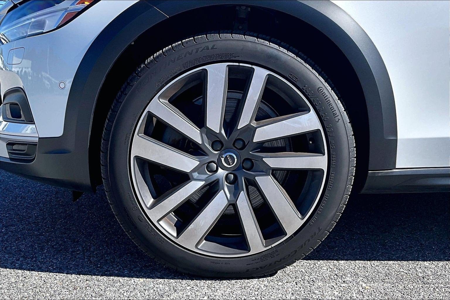2023 Volvo V90 Cross Country B6 Ultimate