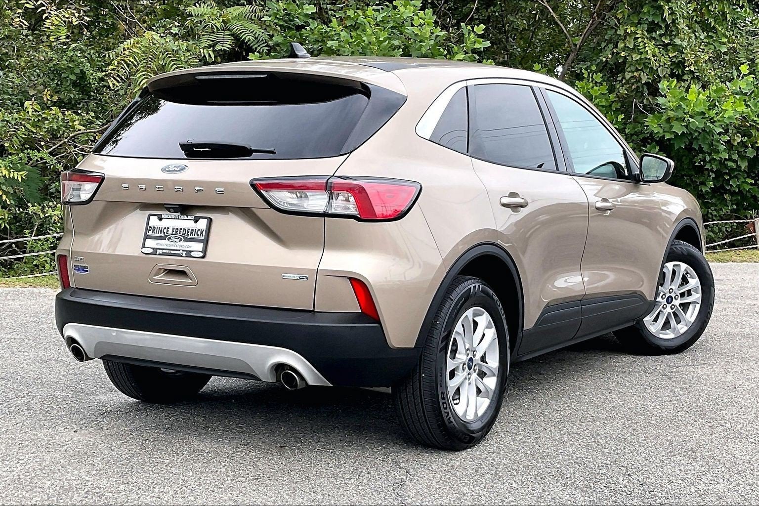 2020 Ford Escape SE