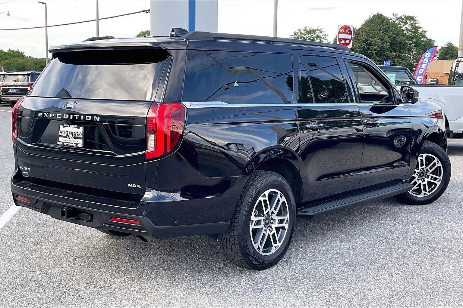 2025 Ford Expedition Max Active