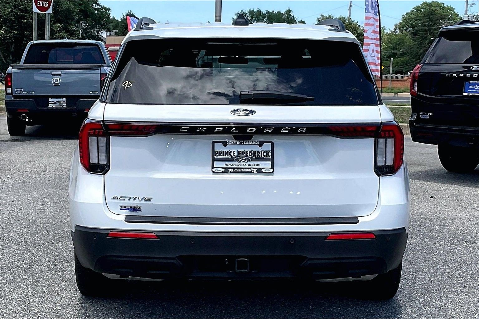 2025 Ford Explorer Active
