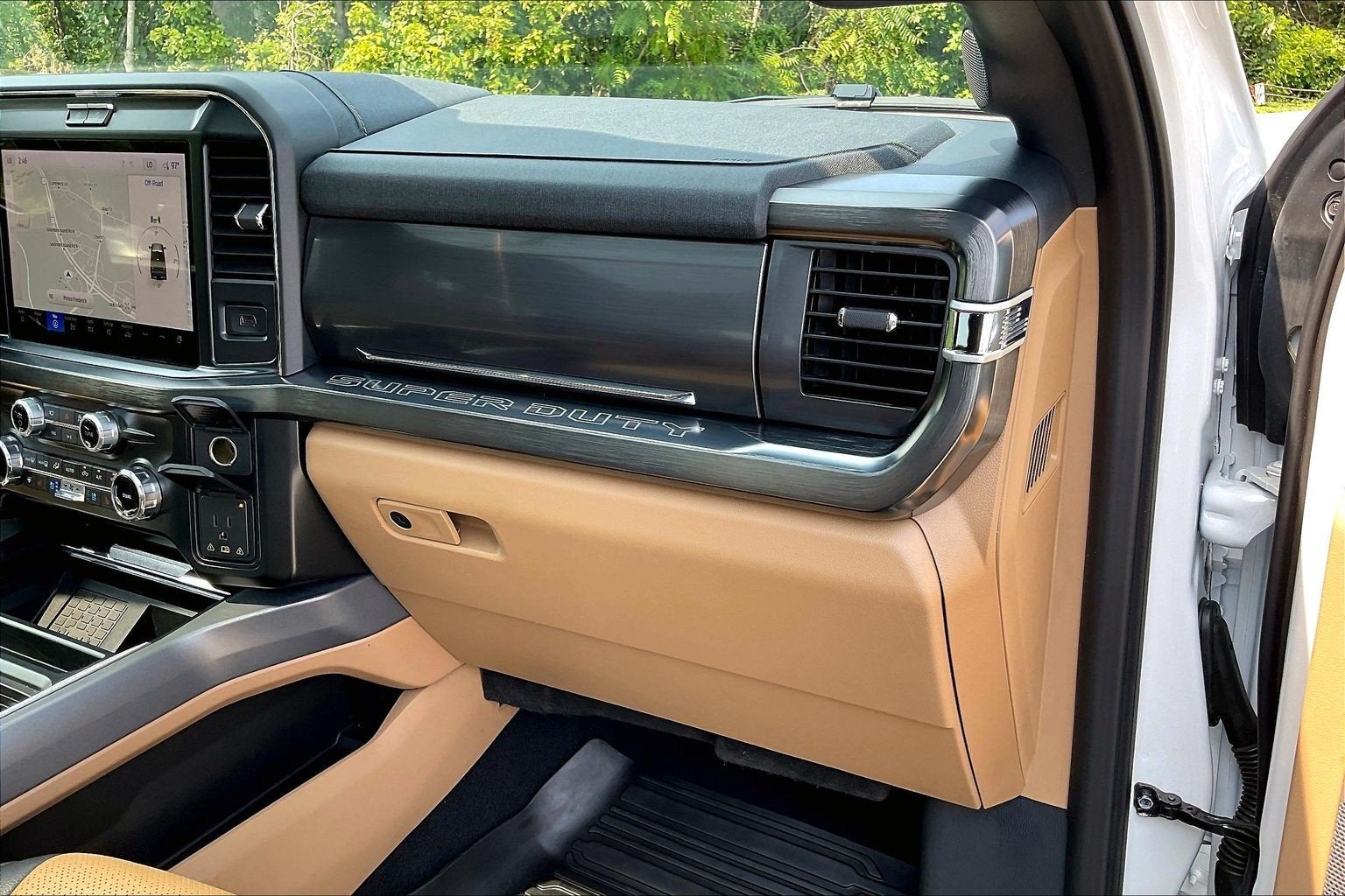 2025 Ford Super Duty F-350 SRW LARIAT