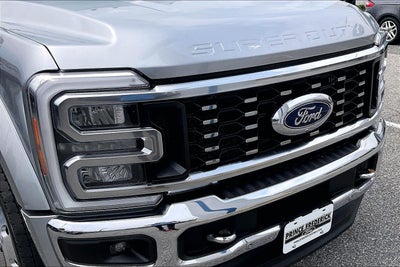 2023 Ford Super Duty F-450 DRW LARIAT