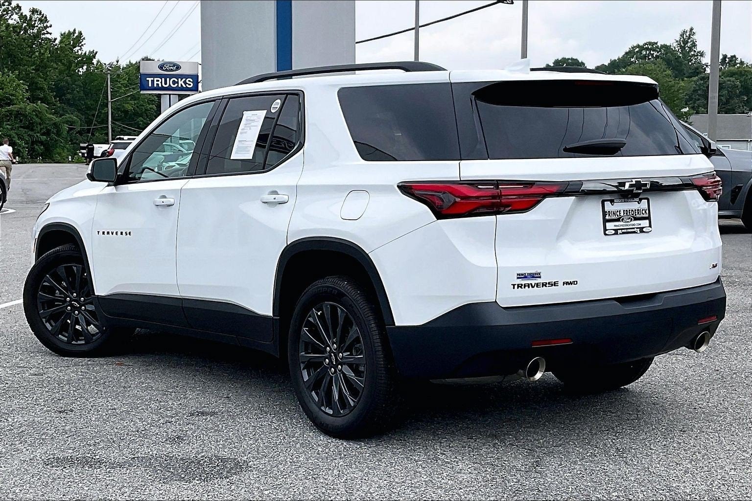 2023 Chevrolet Traverse RS