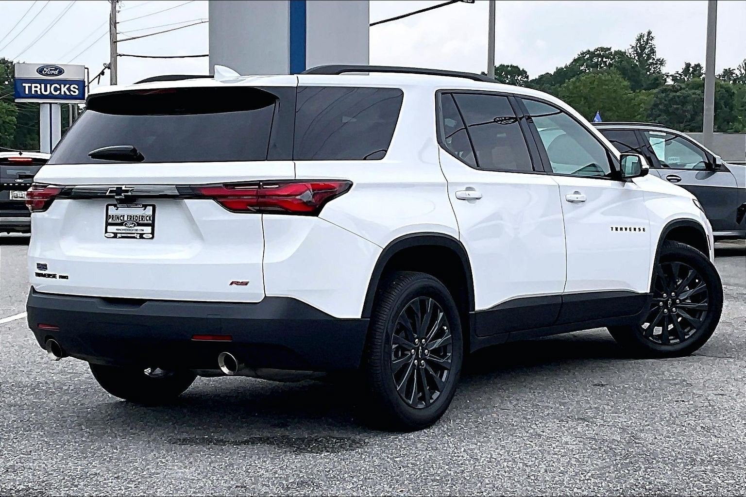 2023 Chevrolet Traverse RS