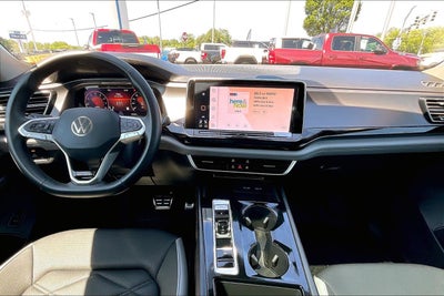 2024 Volkswagen Atlas 2.0T Peak Edition SEL