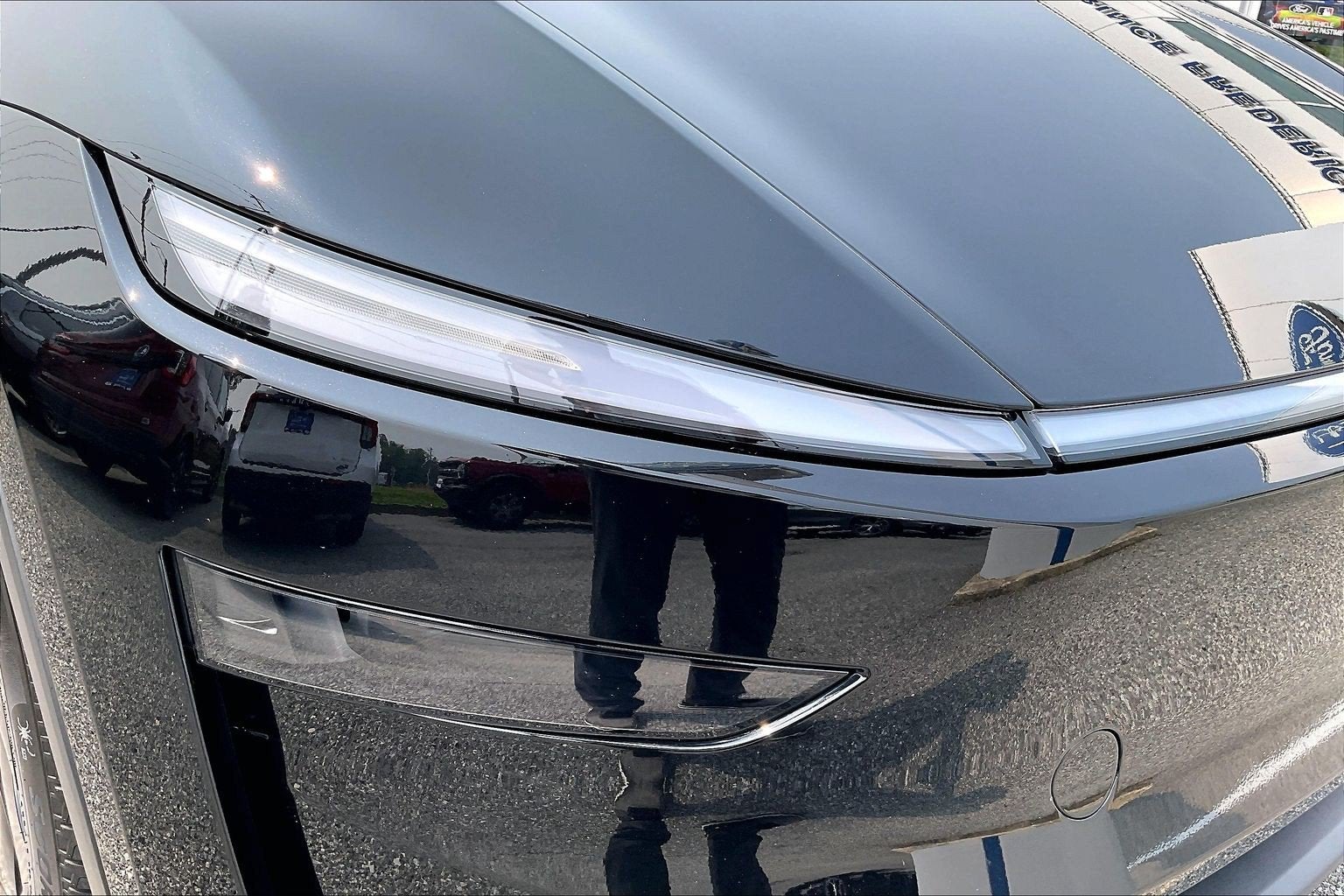 2026 Tesla Model Y AWD