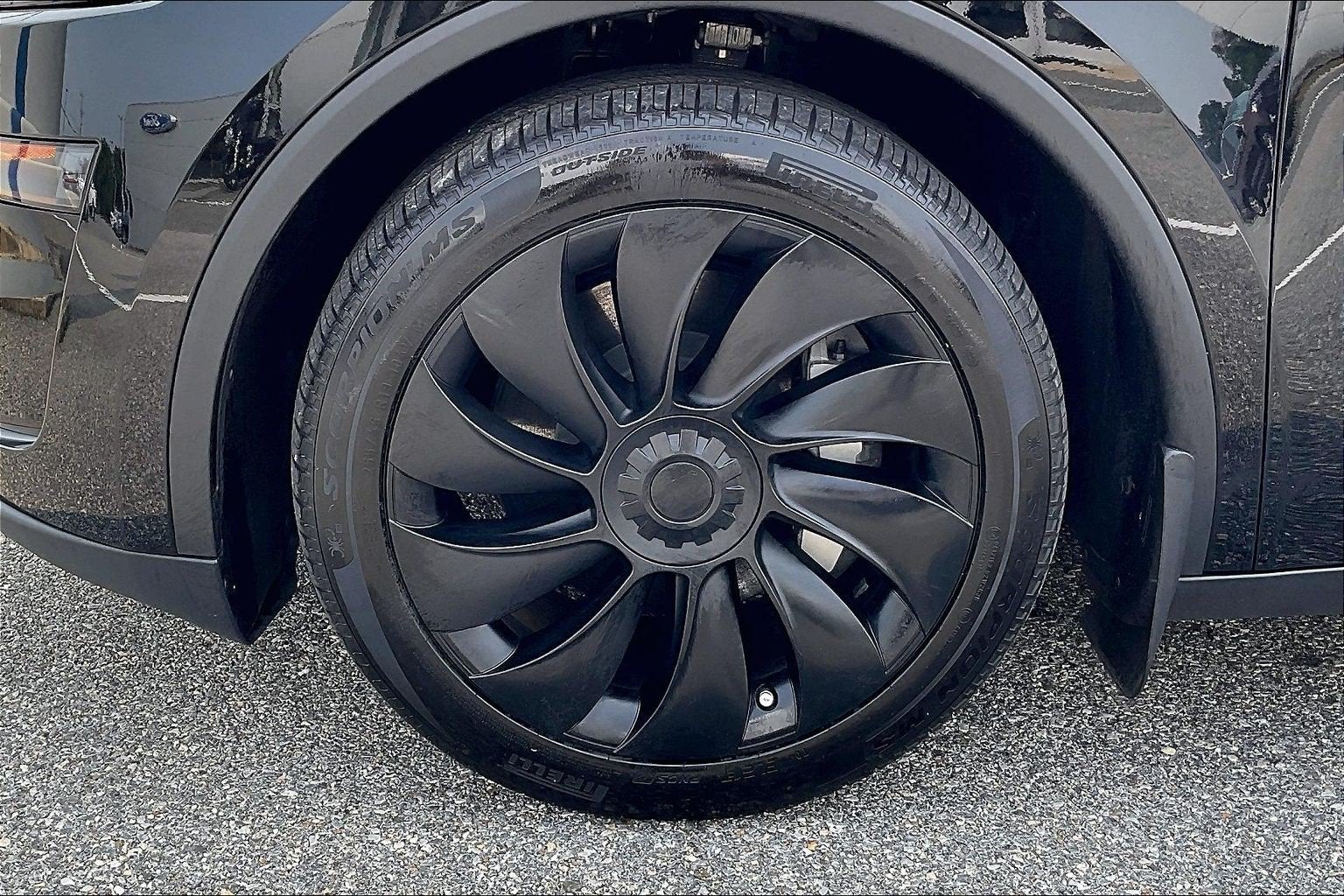 2026 Tesla Model Y AWD