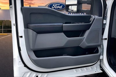 2026 Ford Super Duty F-350 DRW XLT