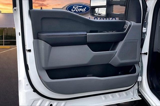 2026 Ford Super Duty F-350 DRW XLT
