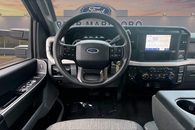 2026 Ford Super Duty F-350 DRW XLT
