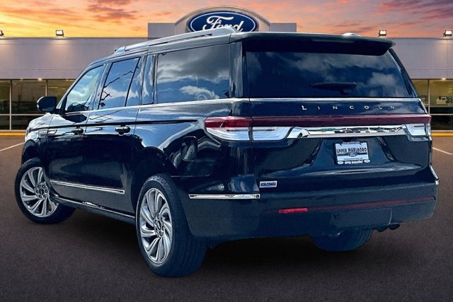 2022 Lincoln Navigator L Reserve
