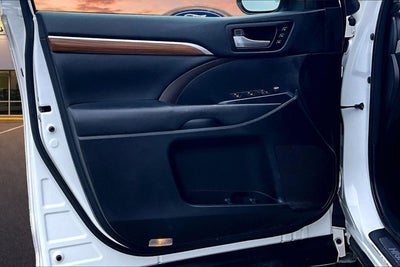 2018 Toyota Highlander Limited Platinum