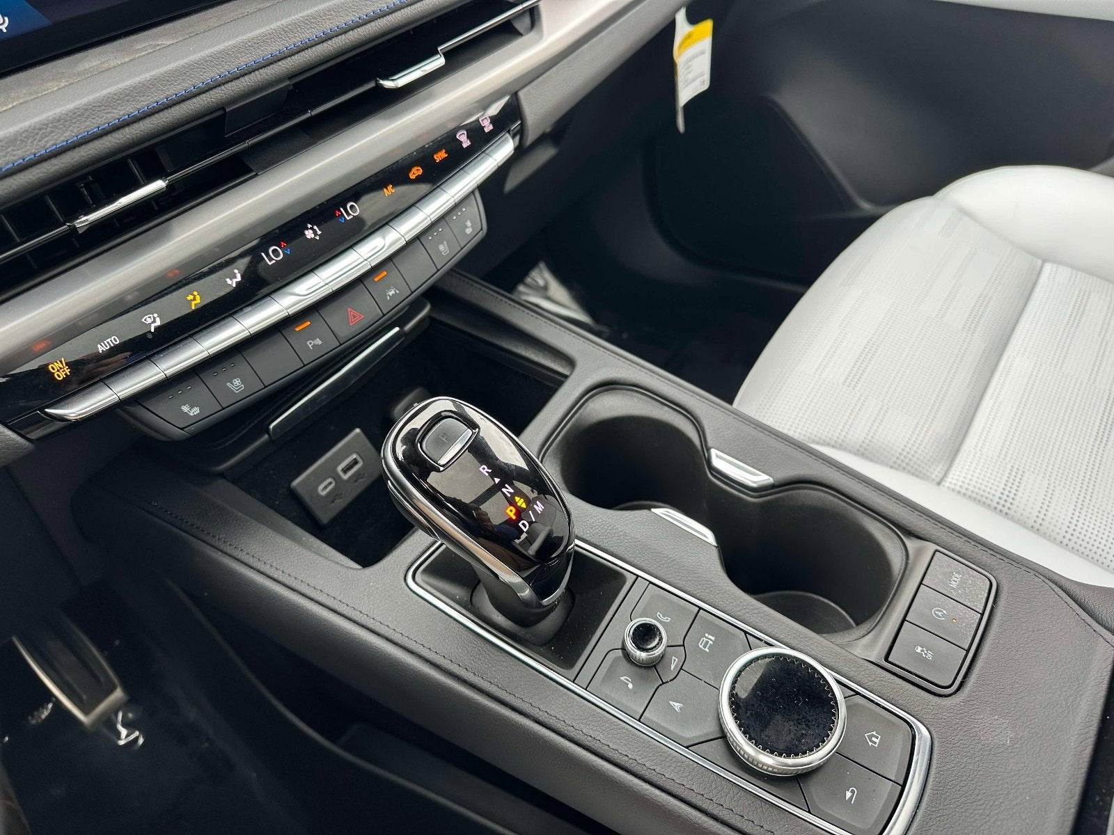 2025 Cadillac XT4 AWD Sport