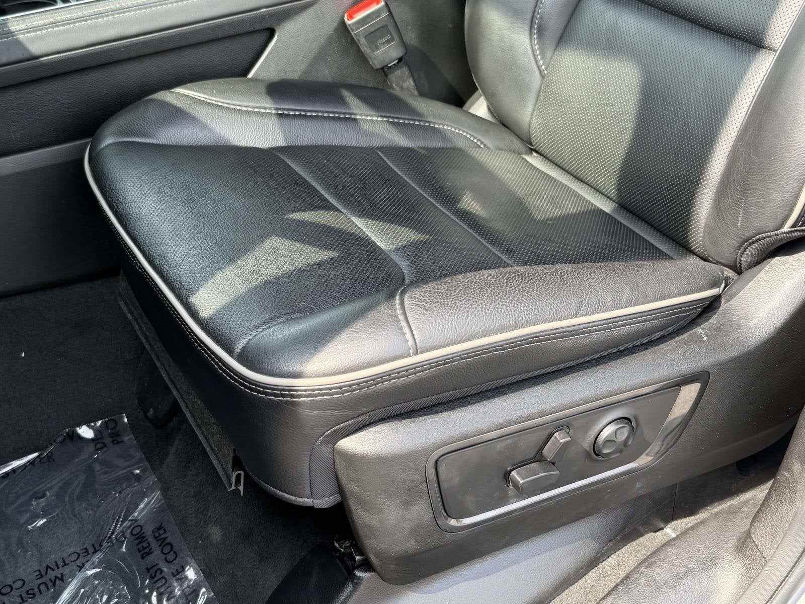2023 RAM 1500 Limited Crew Cab 4x4 5'7' Box