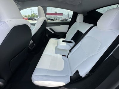 2026 Tesla Model Y AWD