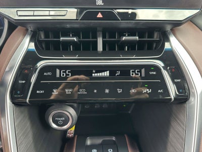 2023 Toyota Venza Base