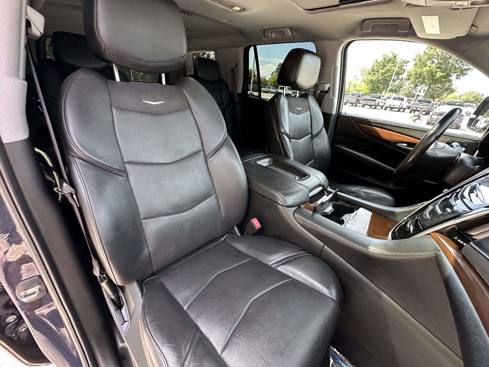 2019 Cadillac Escalade 4WD 4dr
