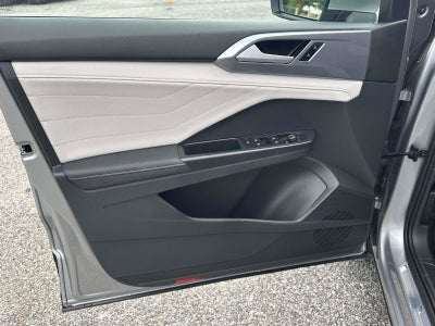 2025 Volkswagen Taos SEL