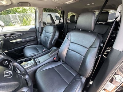 2020 Honda Pilot Touring 8-Passenger