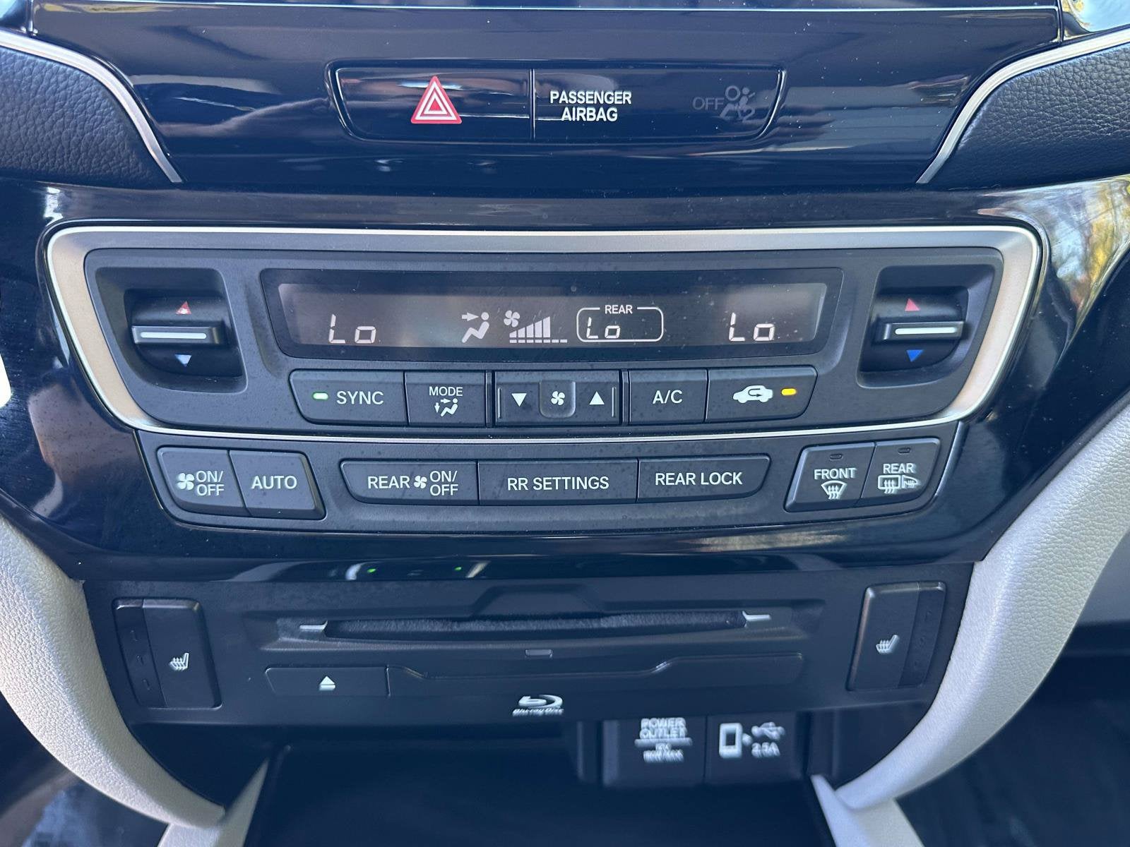 2020 Honda Pilot Touring 8-Passenger