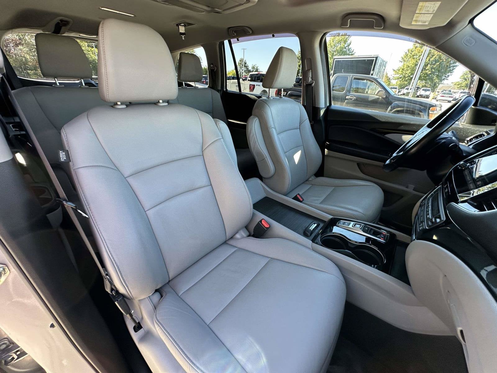 2020 Honda Pilot Touring 8-Passenger