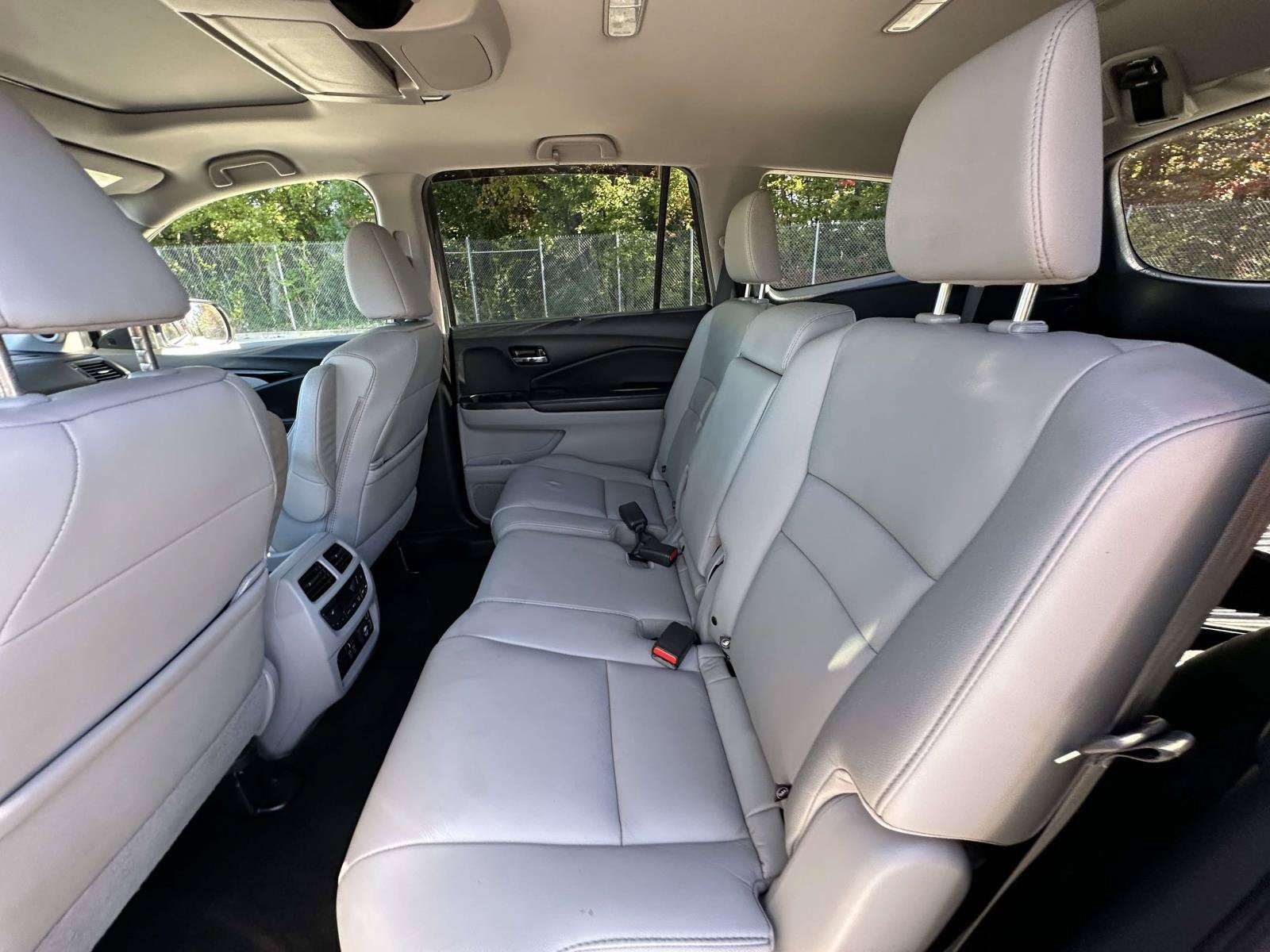 2020 Honda Pilot Touring 8-Passenger