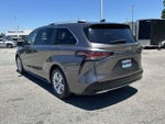 2021 Toyota Sienna Base