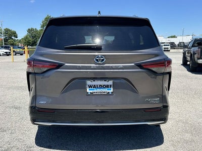 2021 Toyota Sienna Base