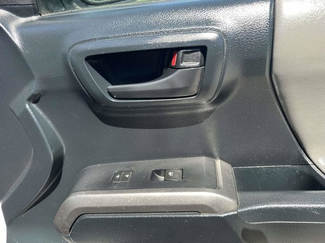 2016 Toyota Tacoma SR5