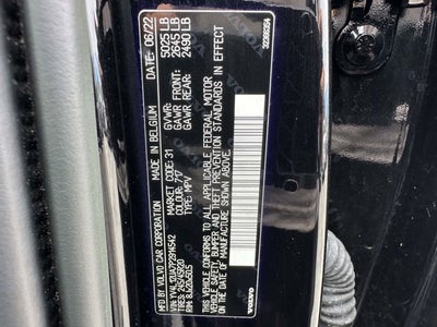 2023 Volvo XC40 Ultimate Bright Theme