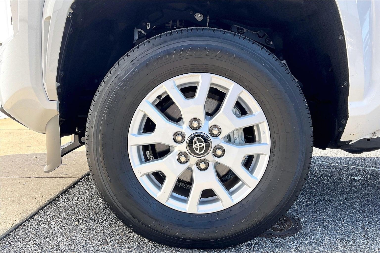 2025 Toyota Tacoma SR5