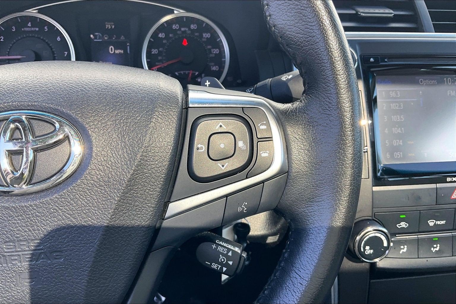 2016 Toyota Camry SE