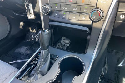 2016 Toyota Camry SE