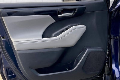2021 Toyota Highlander Hybrid Hybrid XLE