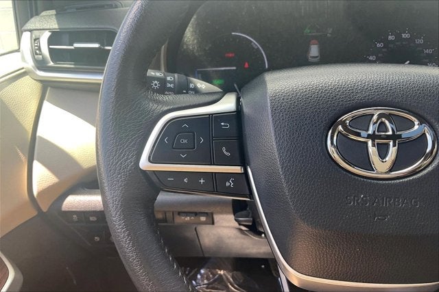 2023 Toyota Sienna XLE