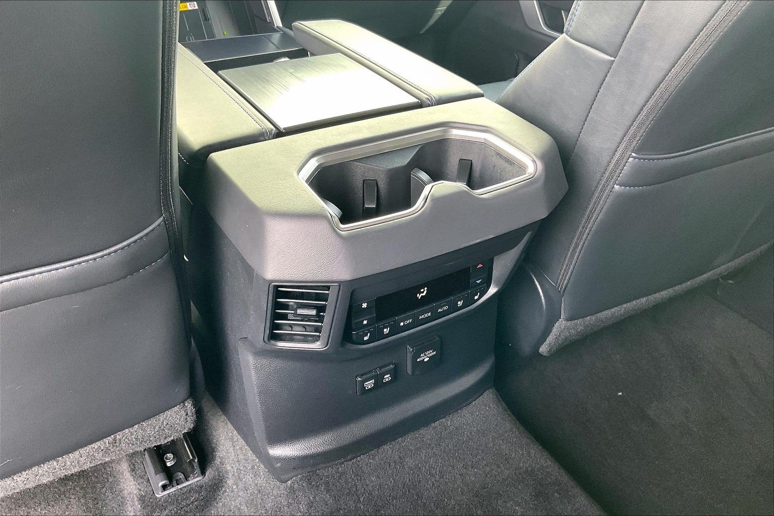 2024 Toyota Sequoia Platinum