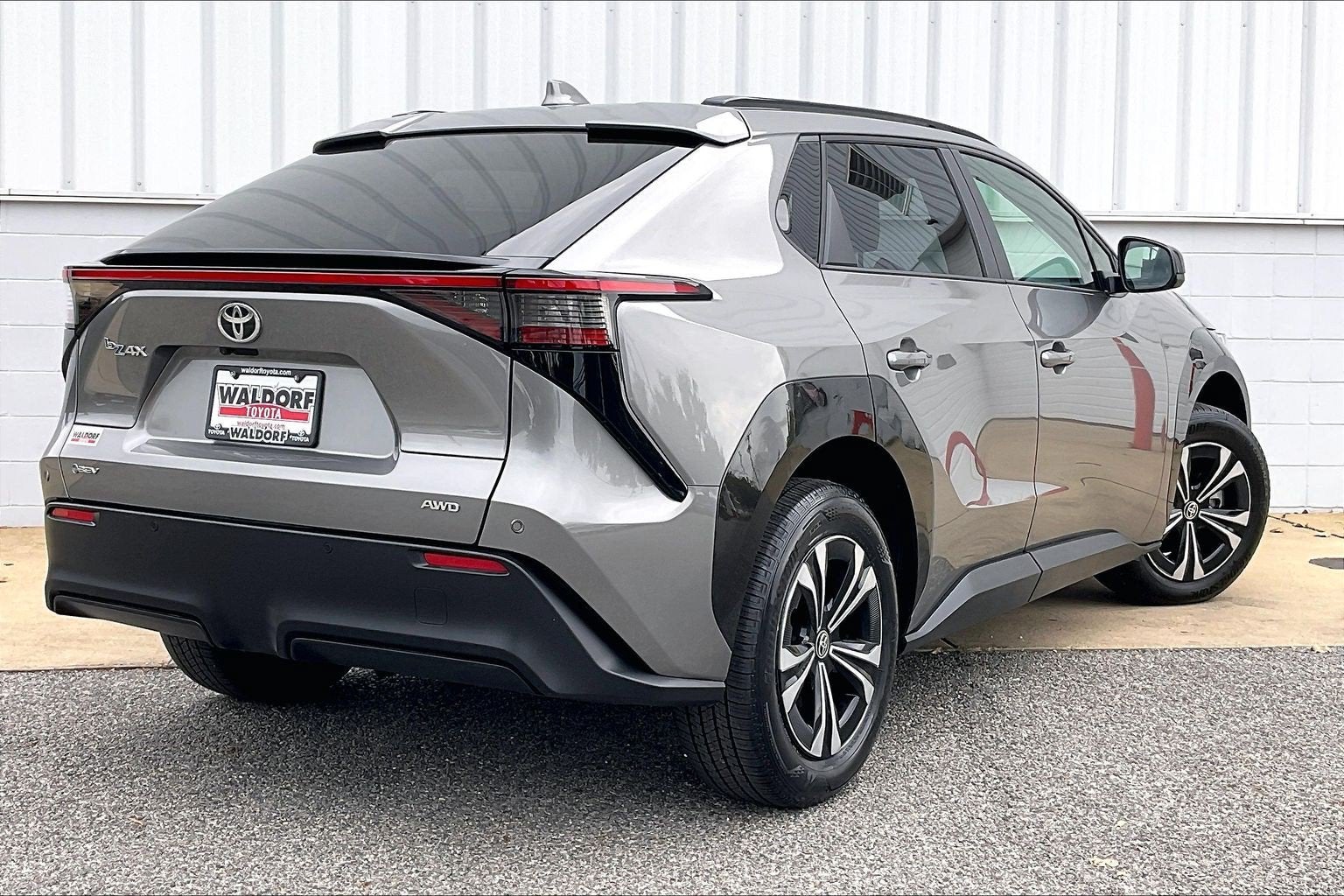 2025 Toyota bZ4X XLE