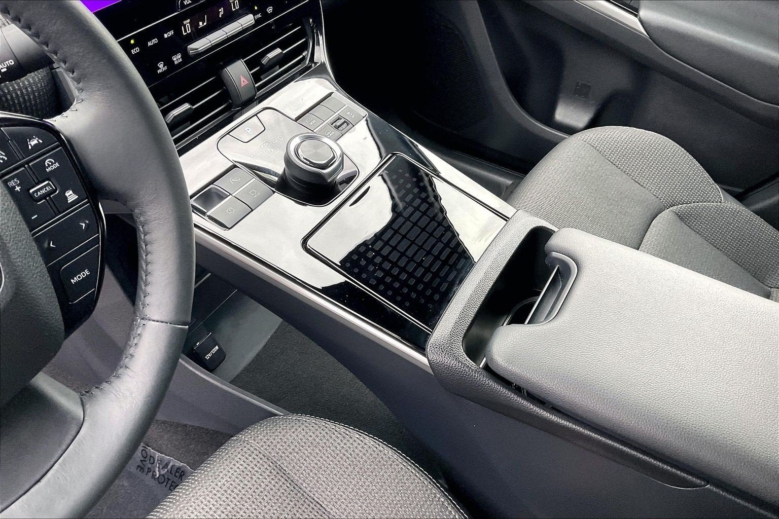2025 Toyota bZ4X XLE