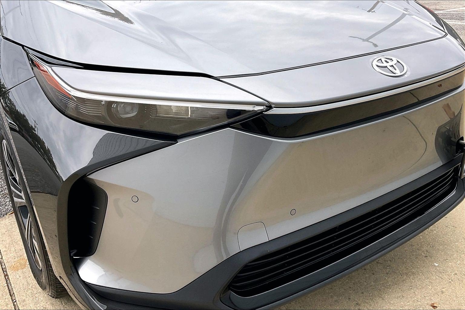 2025 Toyota bZ4X XLE